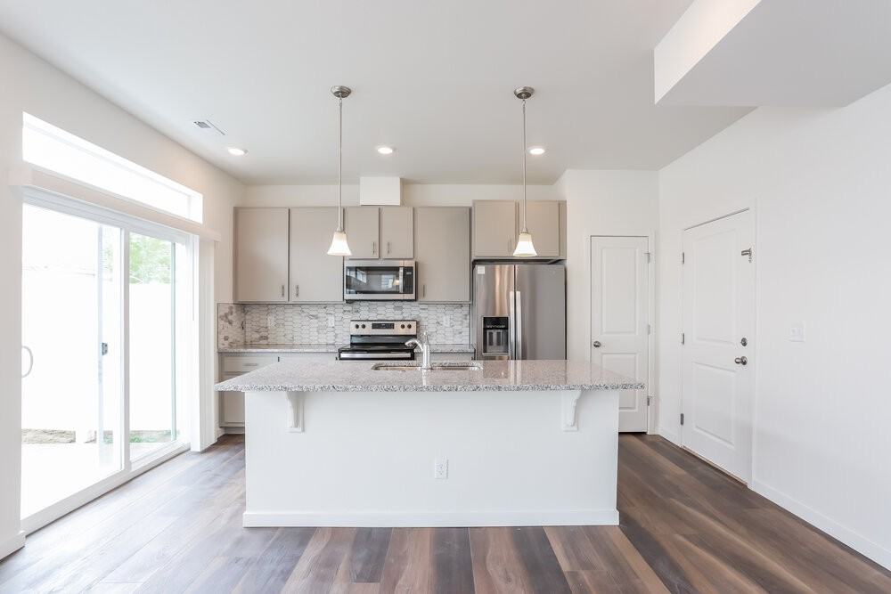 4736 Tower Dr - Photo 6 of 17