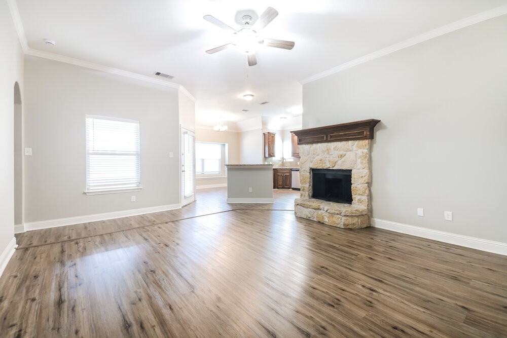 2720 Claydon Dr - Photo 6 of 16