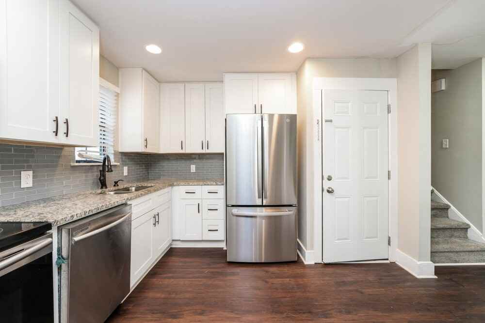 299 Cindy Dr Se - Photo 7 of 17