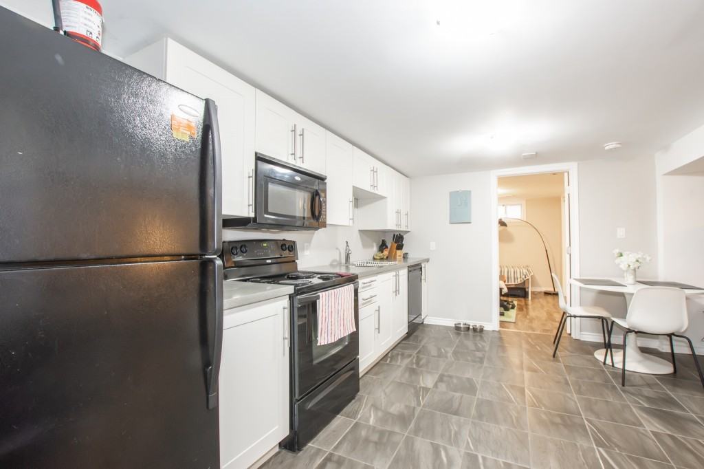 4 Hudson Dr - Photo 4 of 14