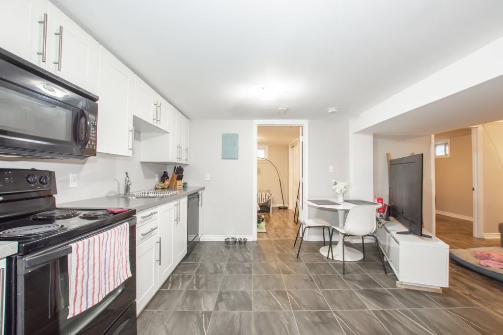 4 Hudson Dr - Photo 5 of 14