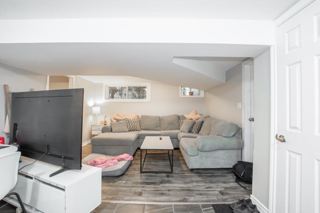 4 Hudson Dr - Photo 7 of 14