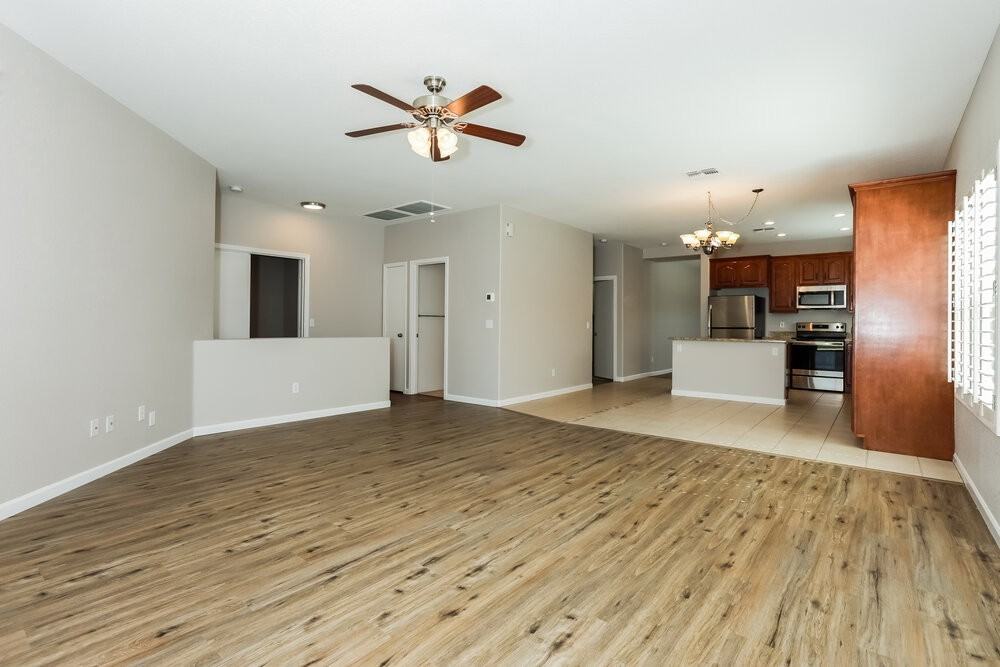 2837 W San Carlos Ln - Photo 4 of 16