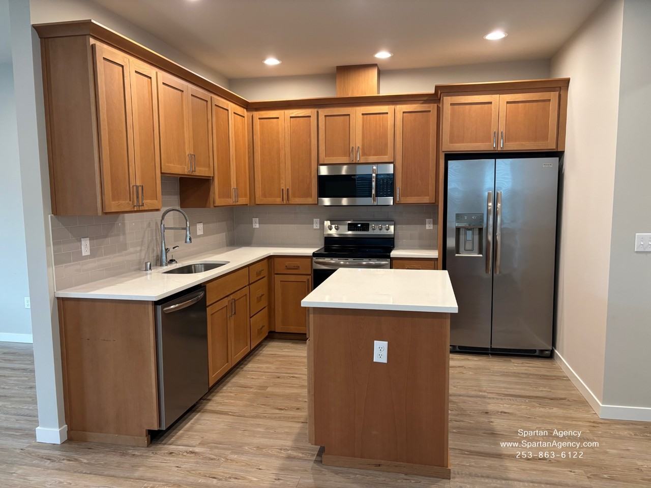 507 15th St Se #NA - Photo 6 of 20