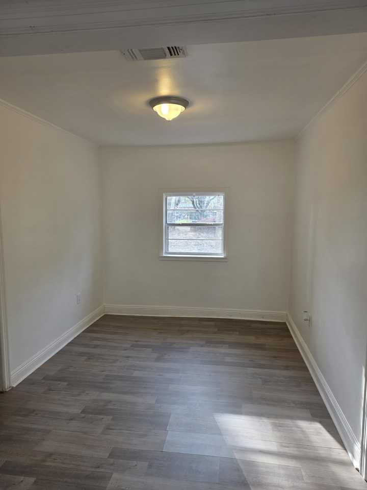 1203 Pine Ct #NA - Photo 7 of 16