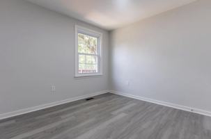 featured image of 131 N Garfield Rd #1