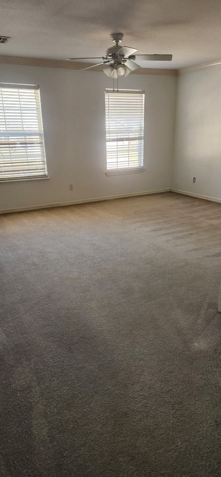 2111 E Cinnamon Way #2111 - Photo 4 of 13