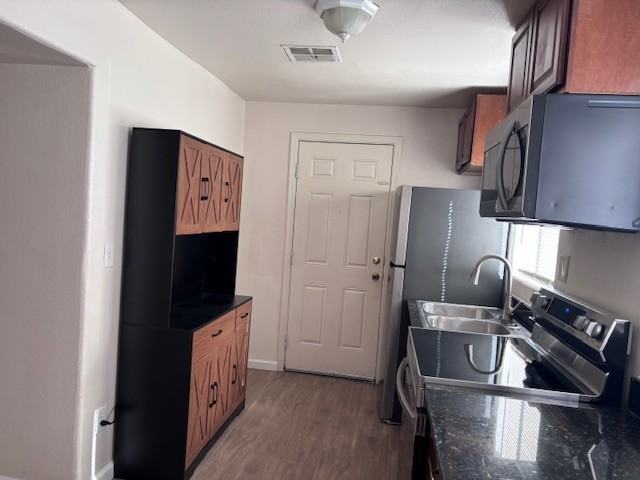 1547 W Taylor St #4 - Photo 2 of 12