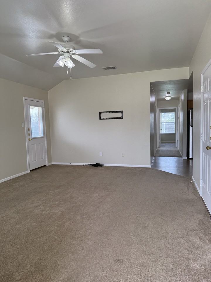 501 Manhattan Dr #A - Photo 2 of 16