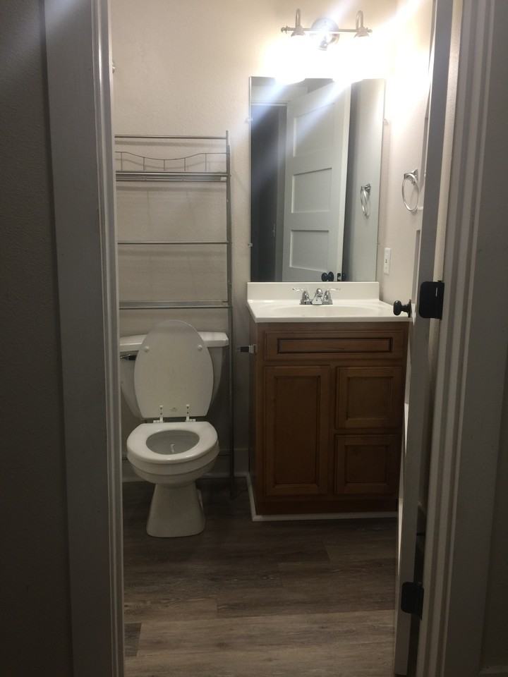 799 Ne Acc Rd #NA - Photo 7 of 8