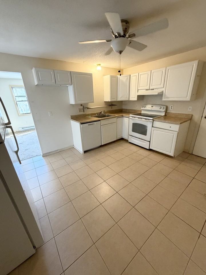 33 River St #2 - Photo 2 of 6