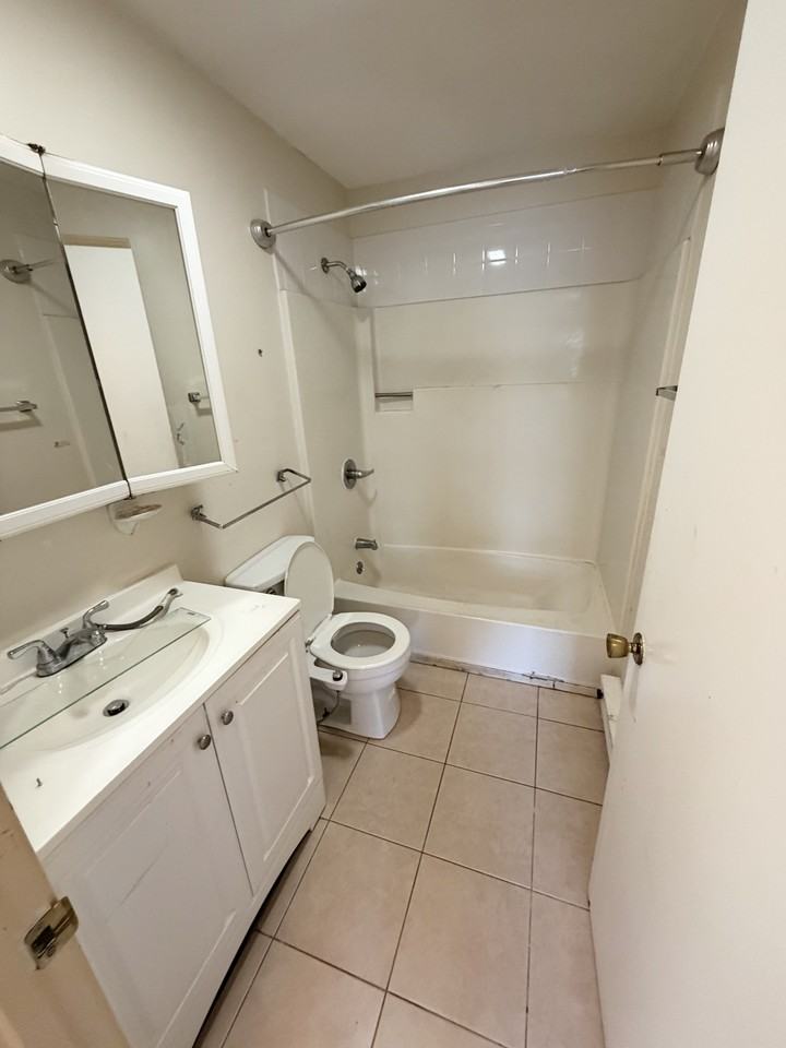 33 River St #2 - Photo 4 of 6