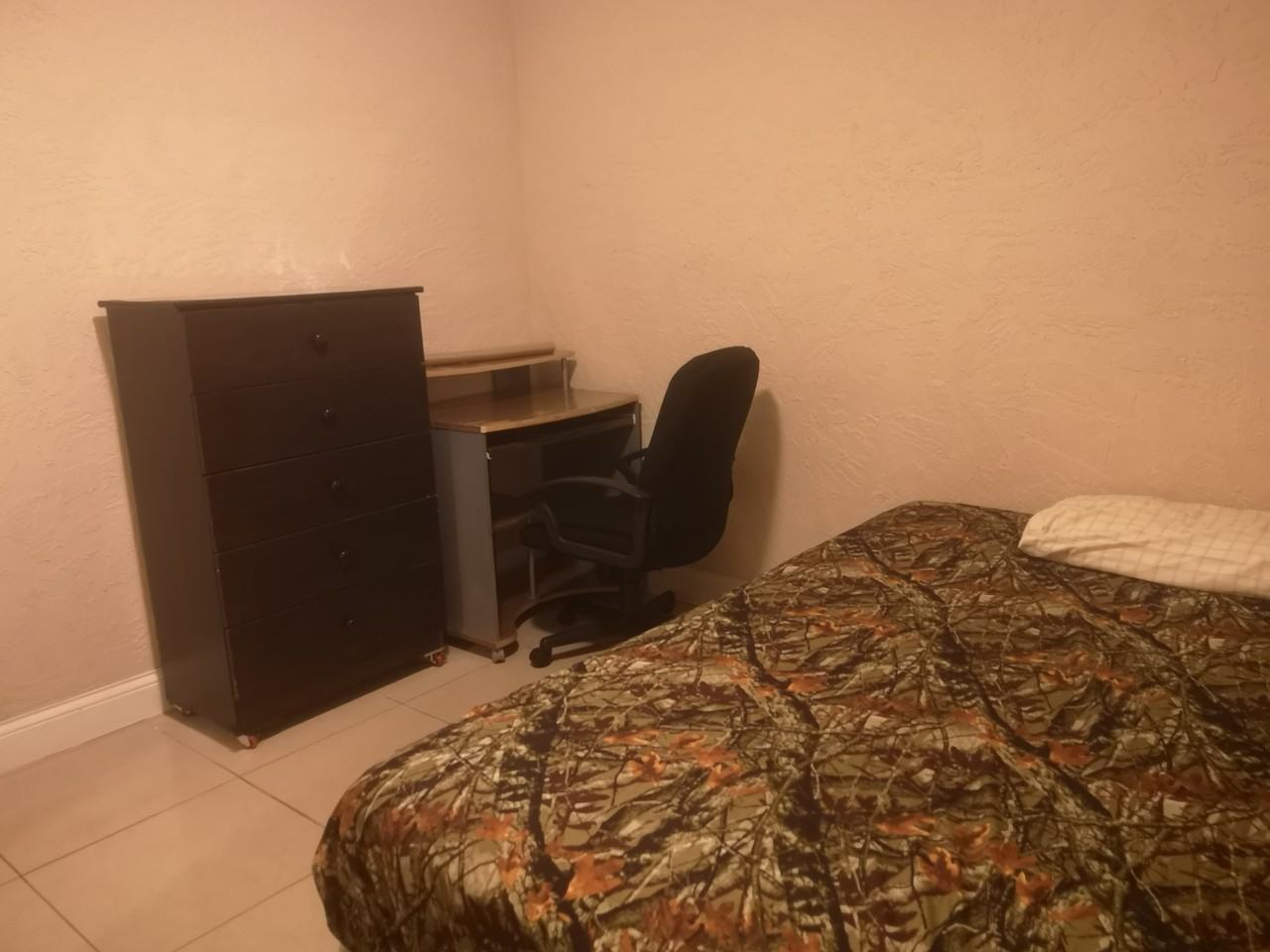 1011 Elsberry Ave #NA - Photo 3 of 9