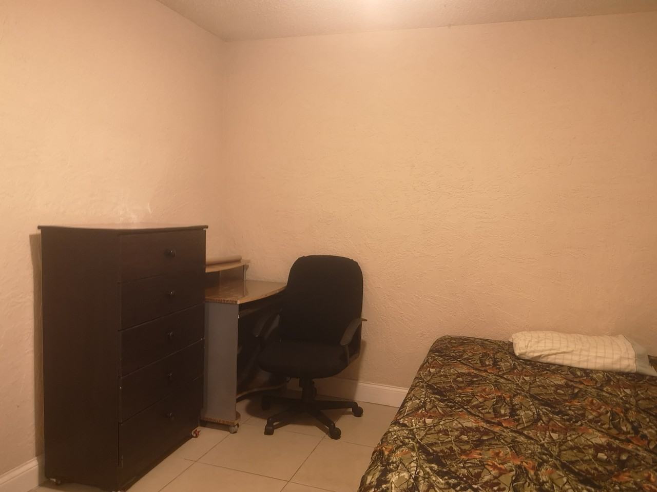 1011 Elsberry Ave #NA - Photo 4 of 9