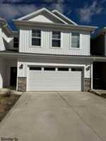 featured image of 3219 Nw Cedarwood Ln