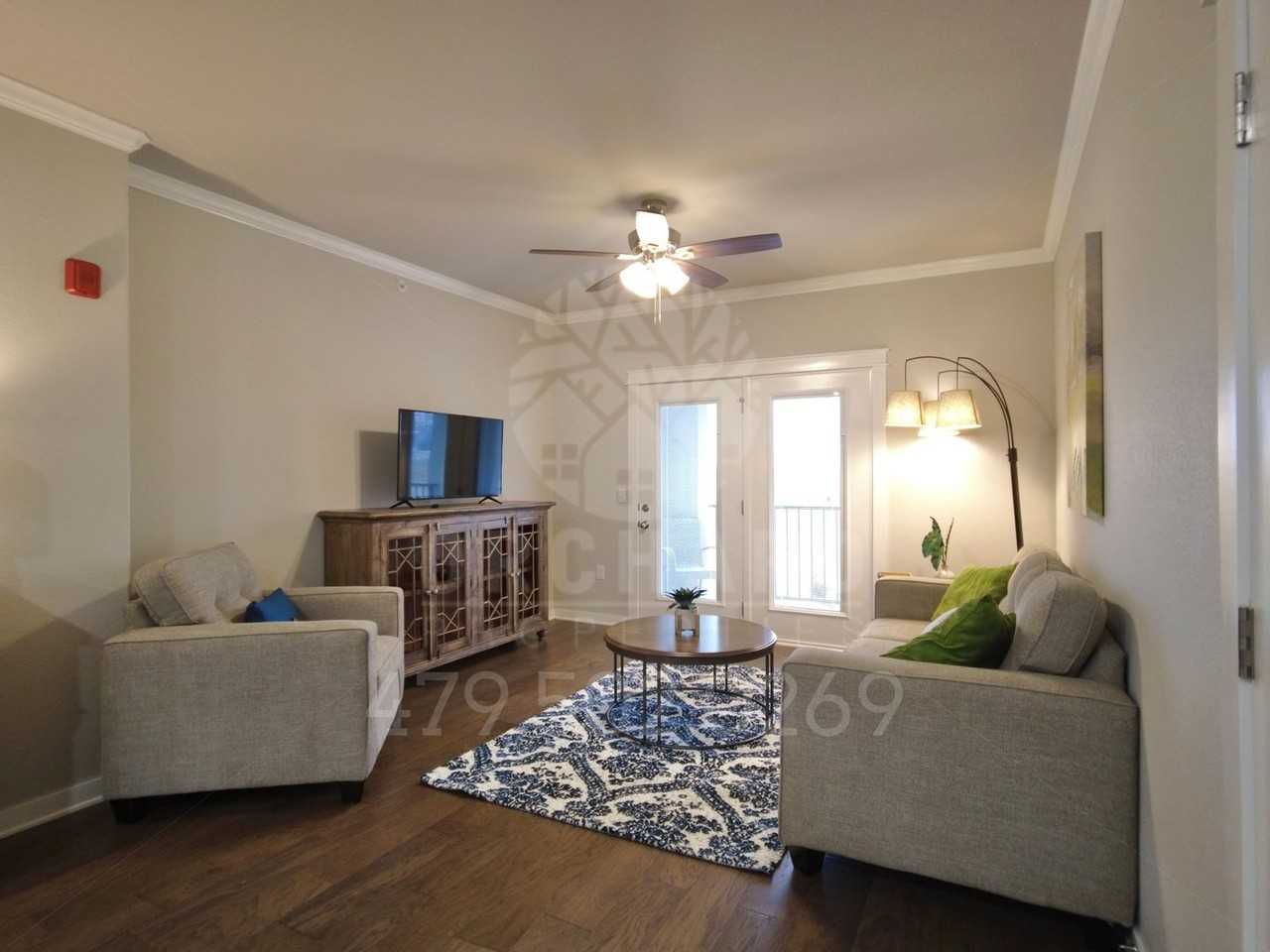 2000 E. Brookview Circle - Photo 3 of 15