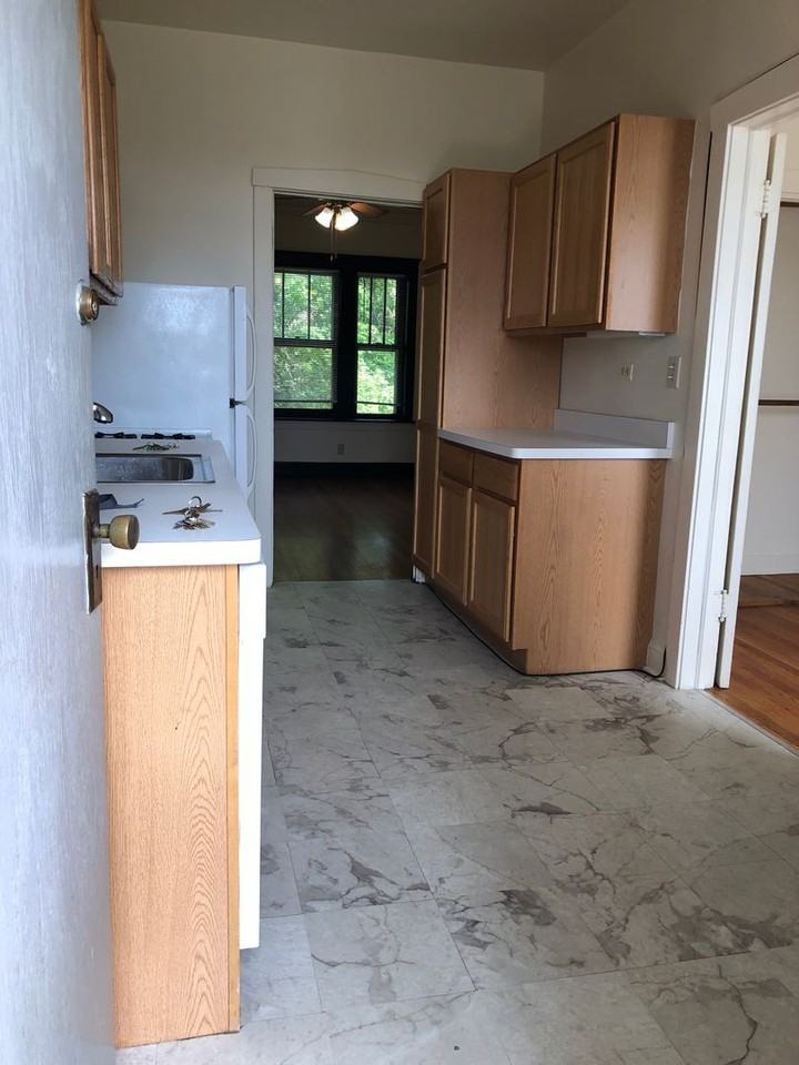 3506 N Wolcott Ave - Photo 5 of 17