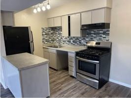 featured image of 808 S Center St