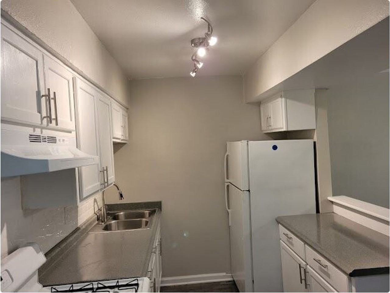 808 at South Center: Quiet community close to great amenities! - Photo 3 of 39