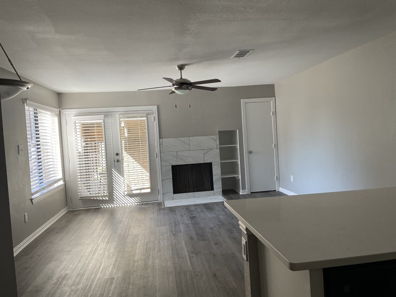 9803 Walnut St #B101 - Photo 5 of 7