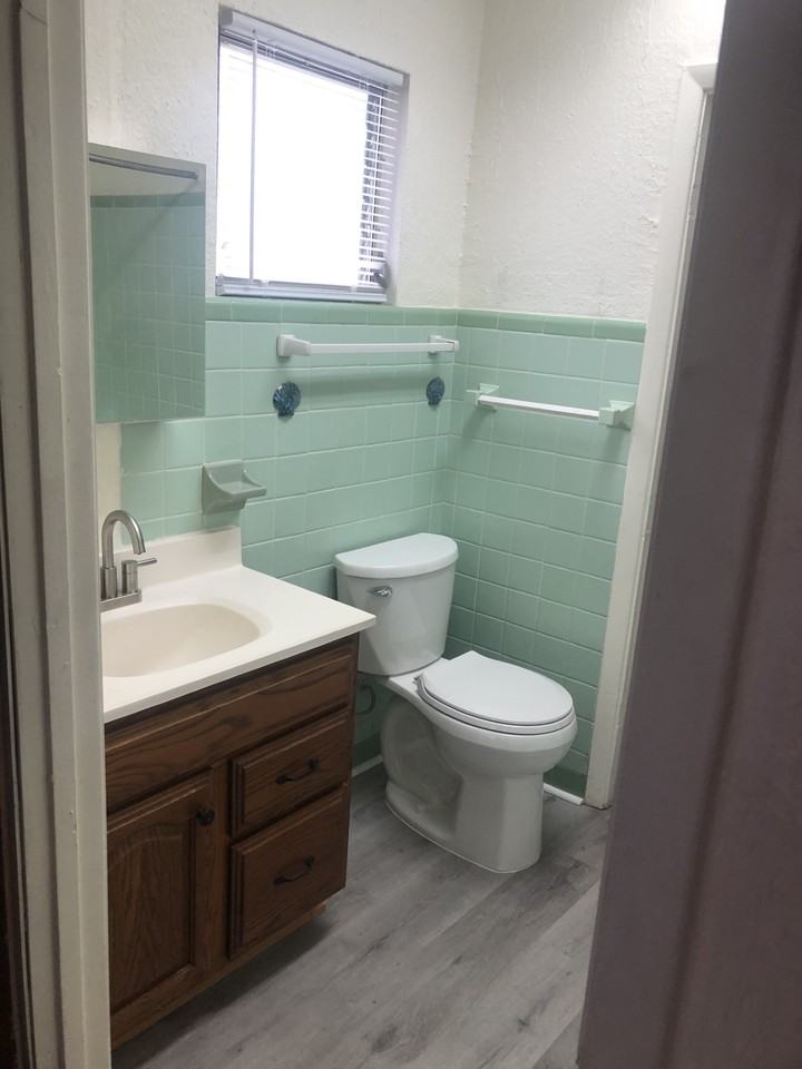 14343 Walsingham Rd #B - Photo 2 of 6