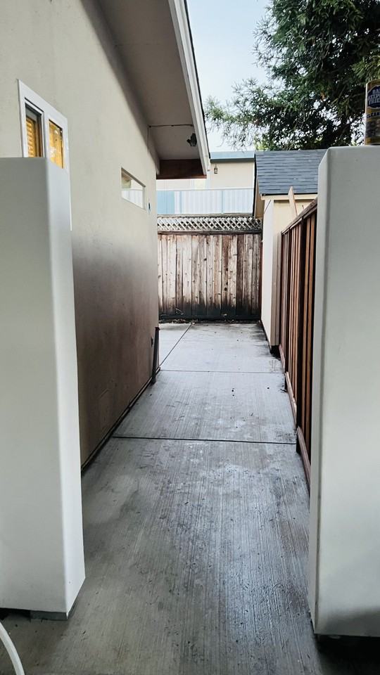 224 Center Ave #B - Photo 4 of 26