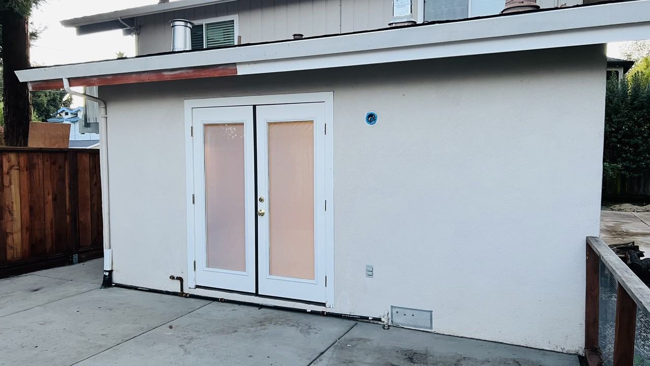 224 Center Ave #B - Photo 7 of 26