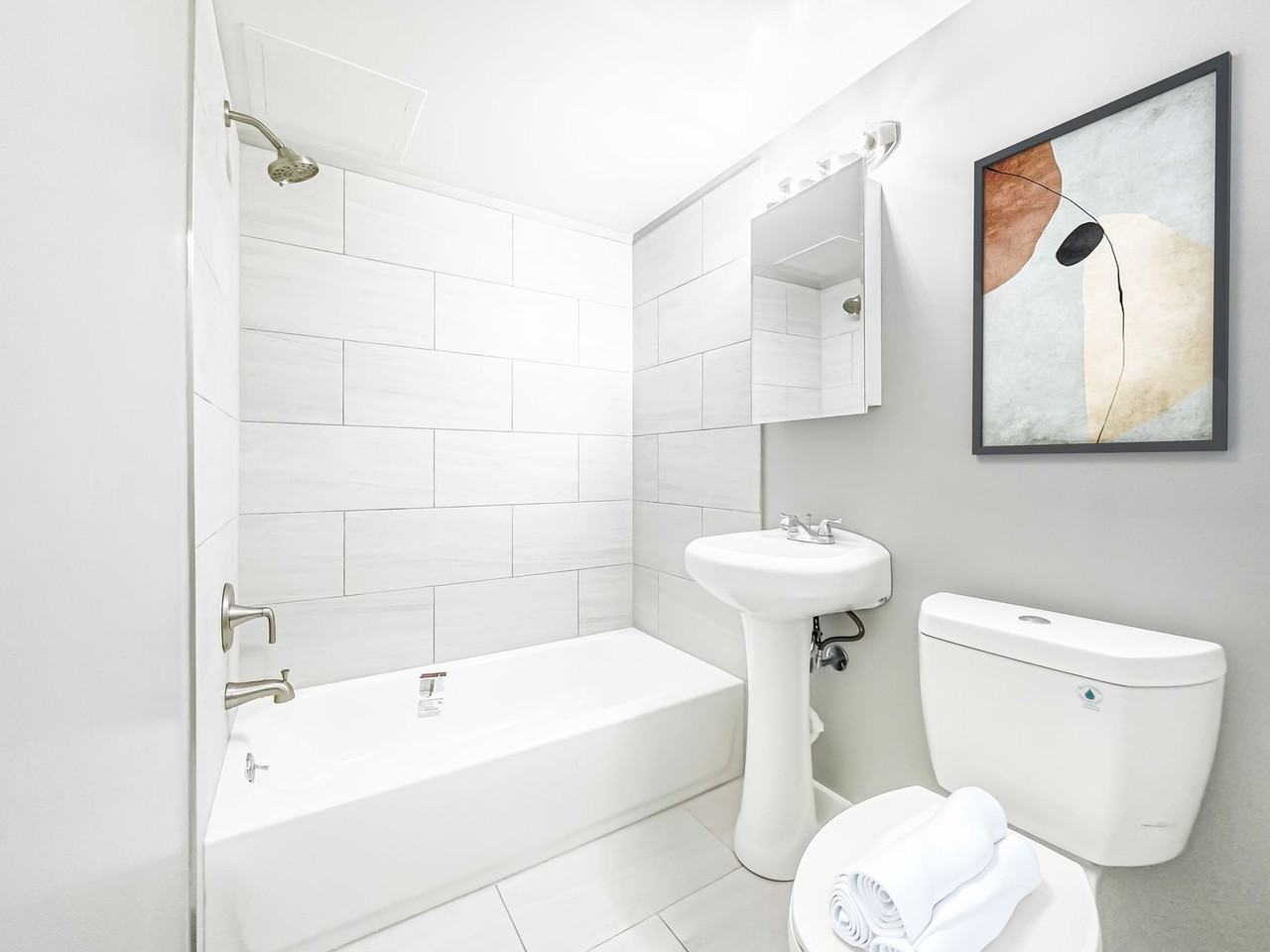 Melrose Apartments - Photo 4 of 6