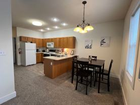 421 W 6th St #C - Photo 1 of 1