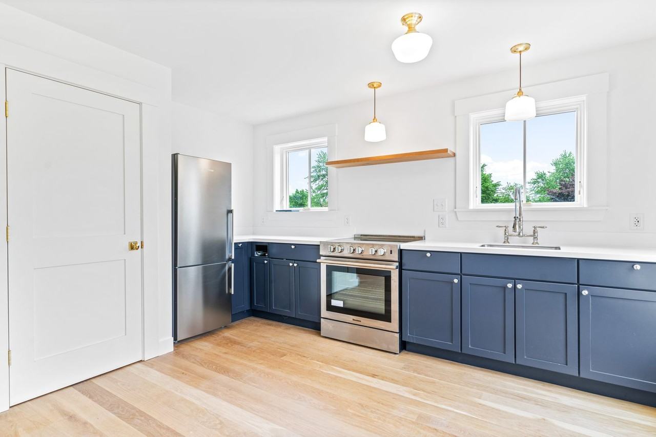 986 Prospect Ave. Rumford, ME - Photo 5 of 50