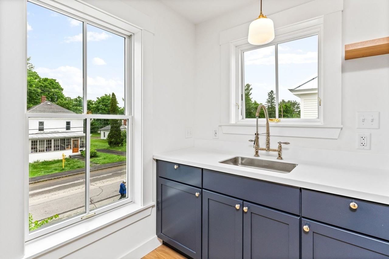 986 Prospect Ave. Rumford, ME - Photo 6 of 50