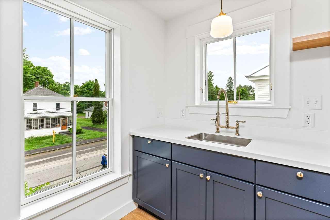 986 Prospect Ave. Rumford, ME - Photo 6 of 50