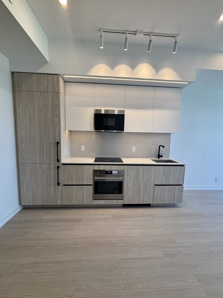 699 Sheppard Ave E - Photo 2 of 16