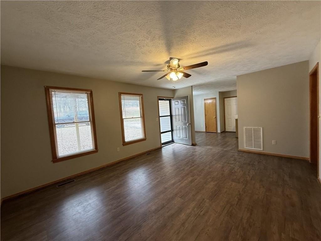 3601 Antique Ct - Photo 2 of 12