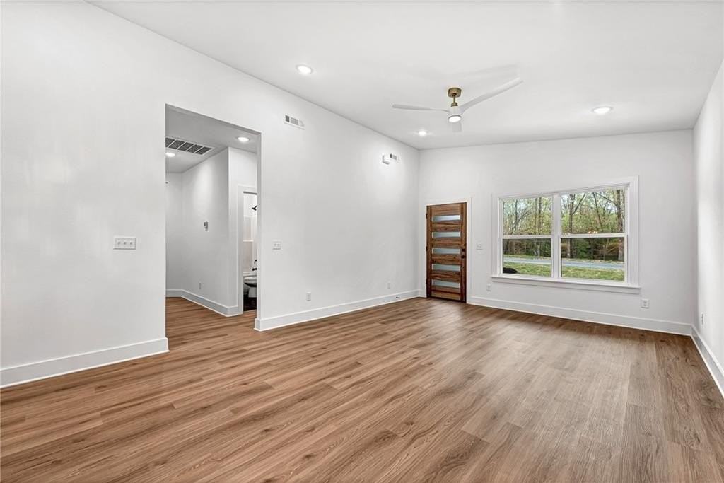 22 Wigtown Ln - Photo 2 of 28