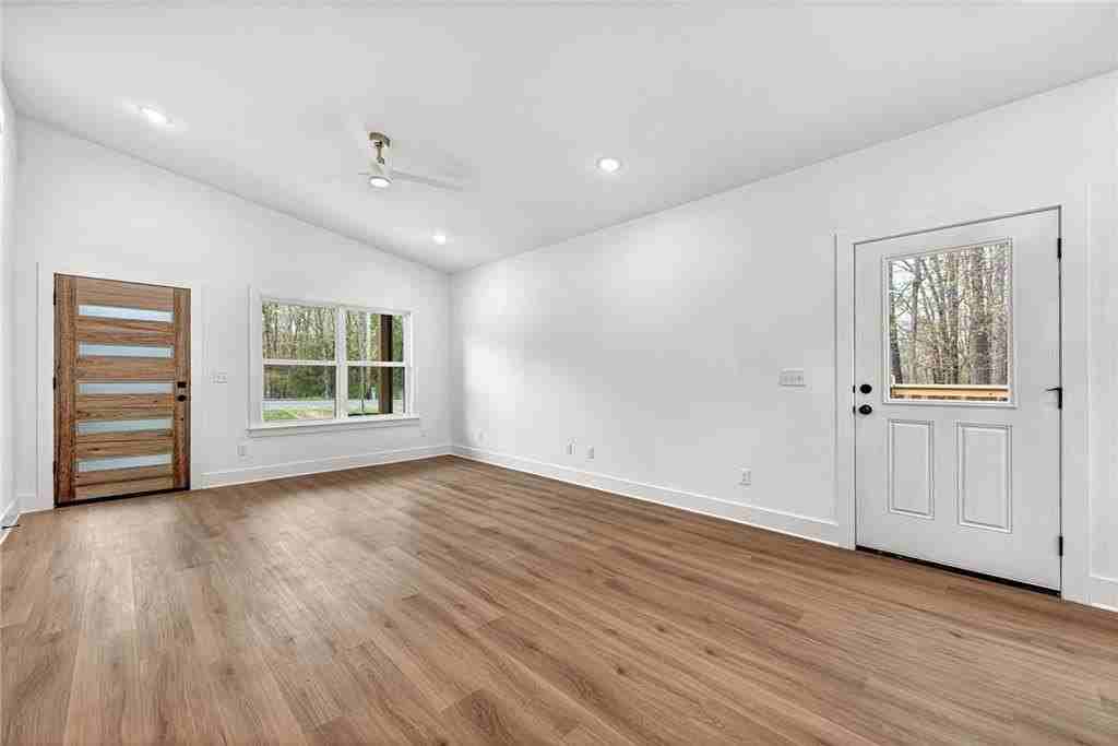 22 Wigtown Ln - Photo 4 of 28