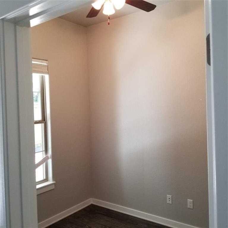 2359 W Houston St - Photo 7 of 14