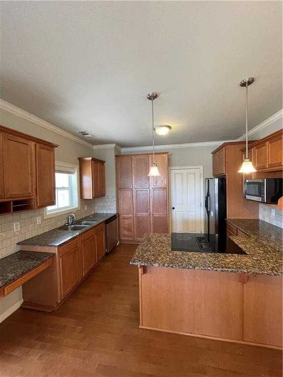 767 N Rupple Rd - Photo 5 of 9