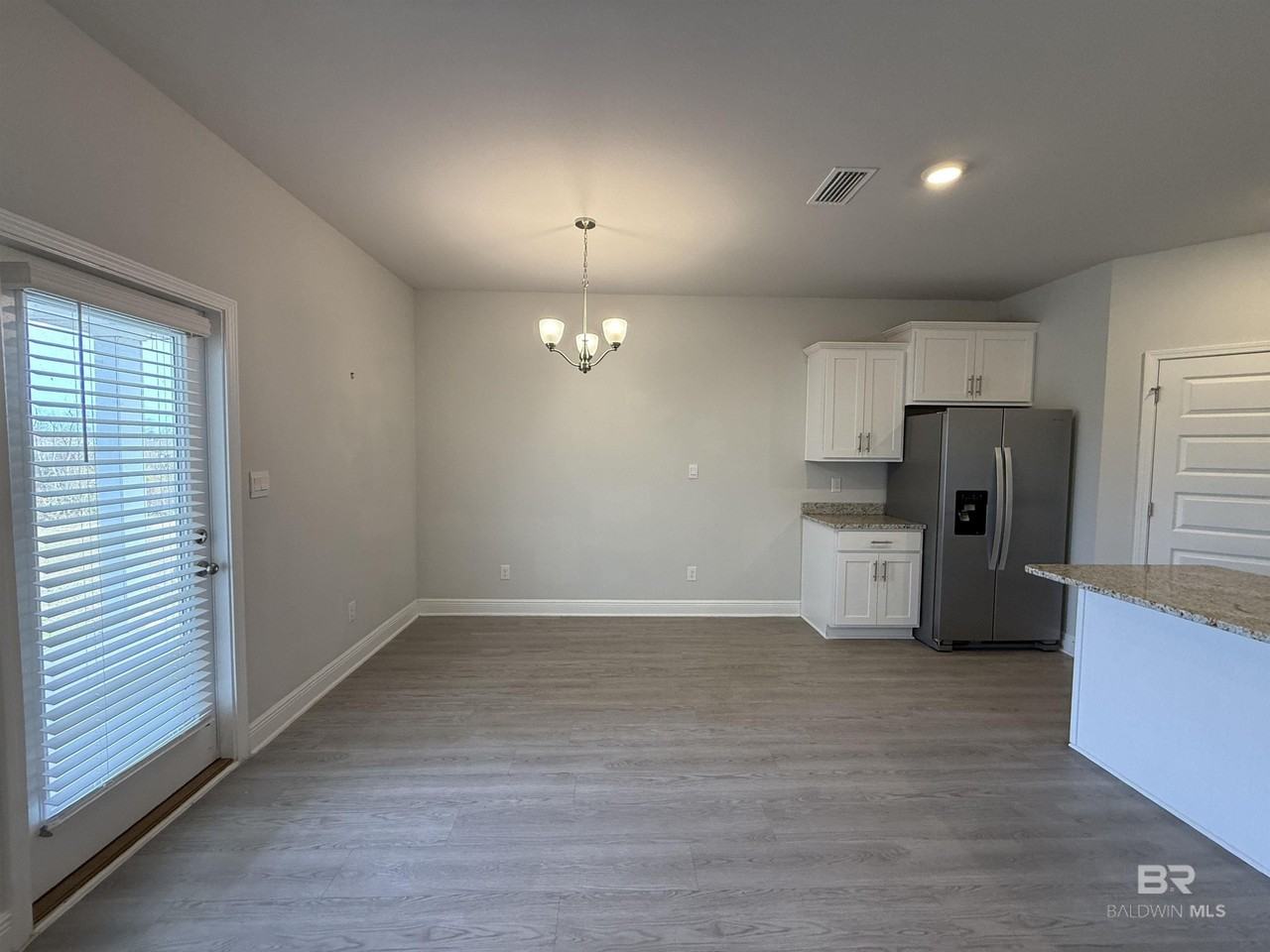 13156 Shoshoney Cir - Photo 4 of 21