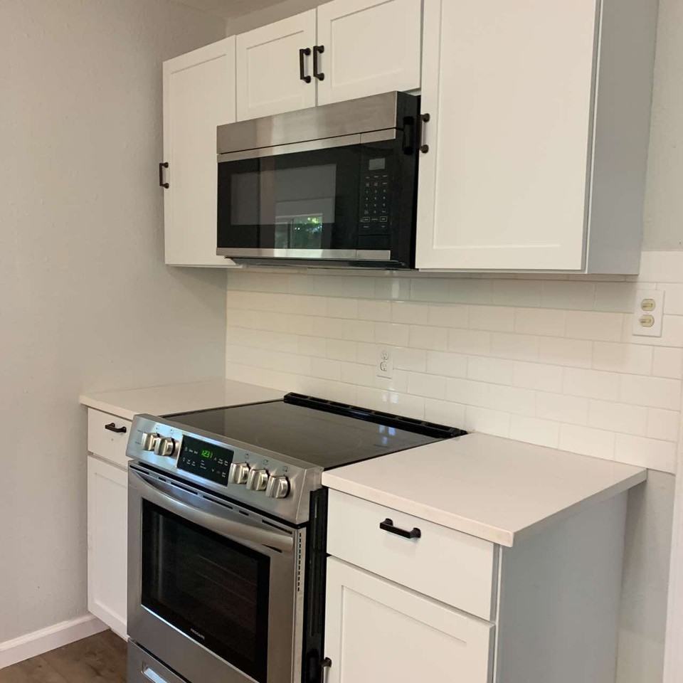 505 E Heron St #1 - Photo 3 of 19