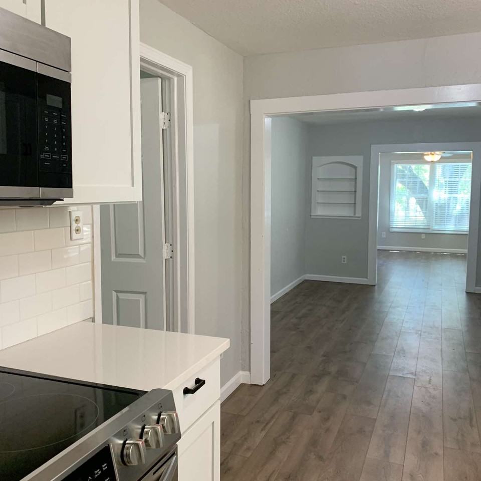 505 E Heron St #1 - Photo 6 of 19