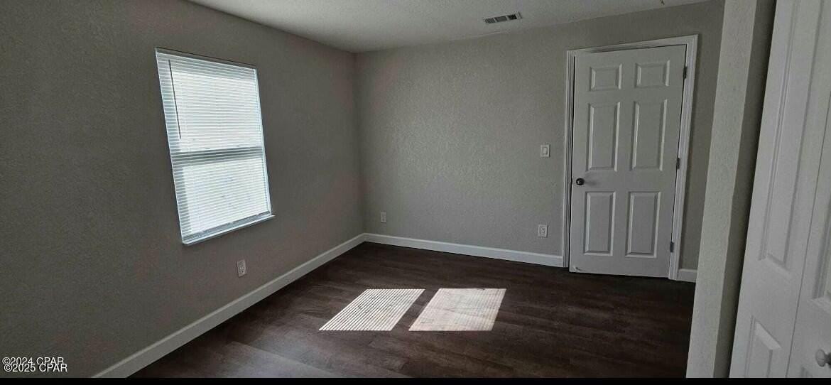 212 Kraft Ave - Photo 3 of 5