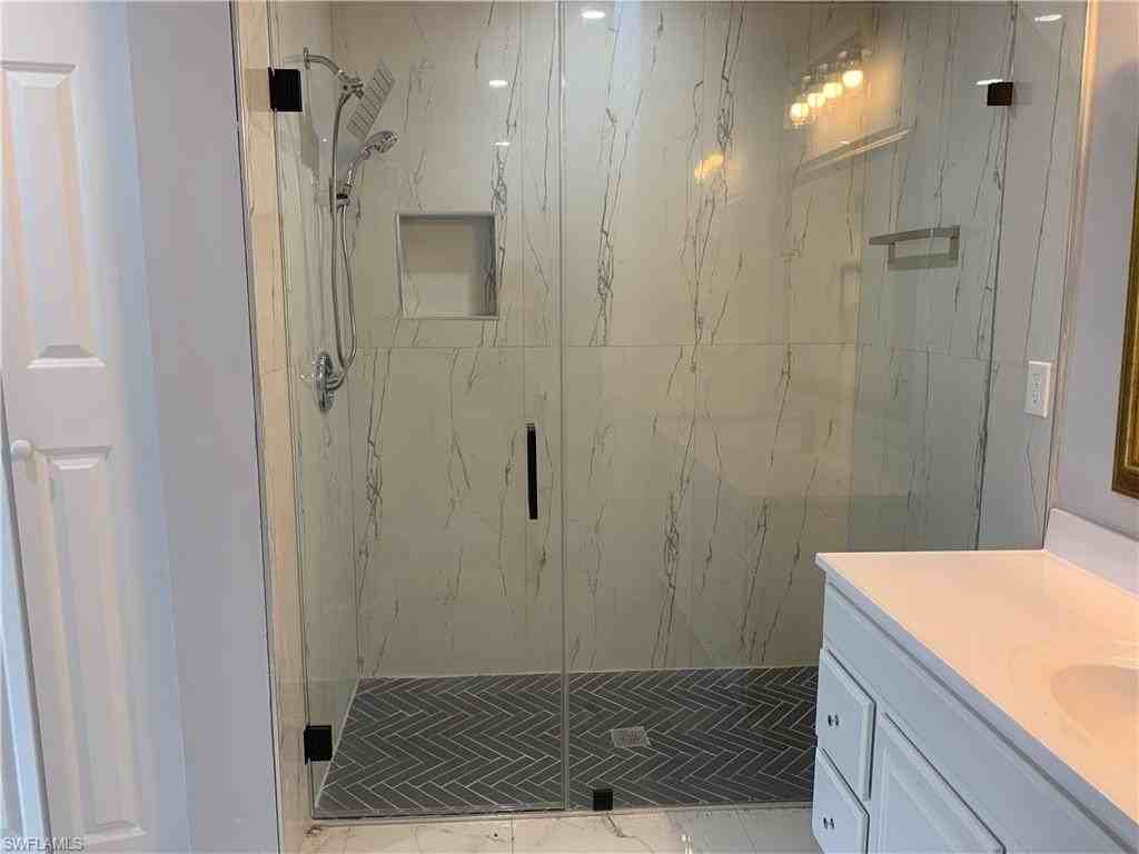 3211 43rd St Sw - Photo 7 of 17