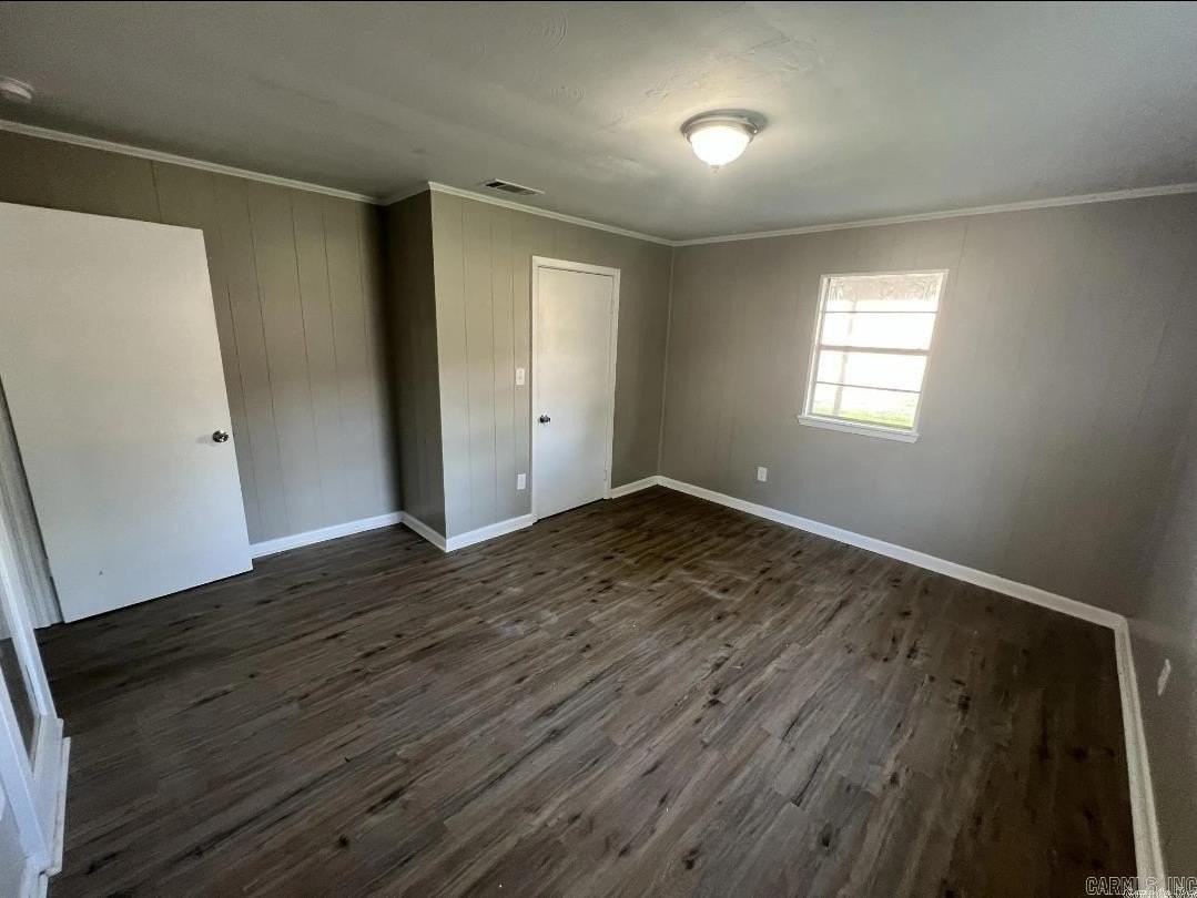 106 S Grant St - Photo 7 of 9