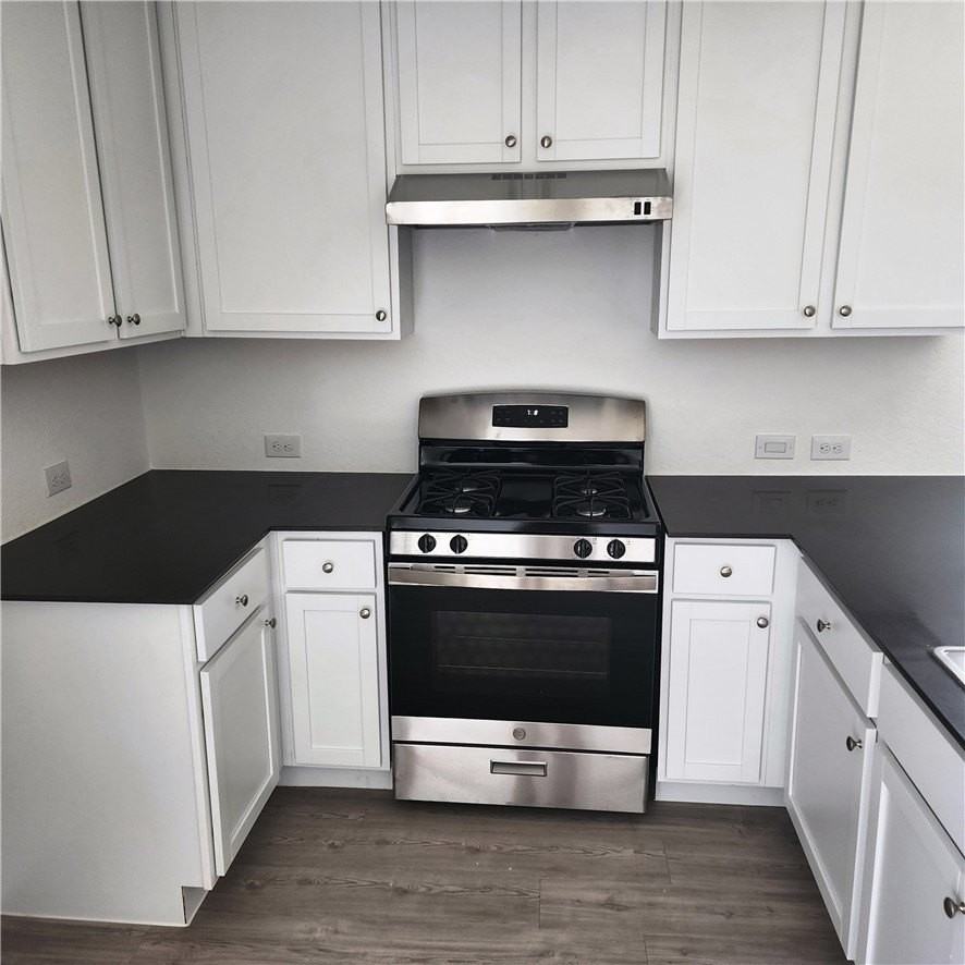 2726 Winterfell St - Photo 7 of 8