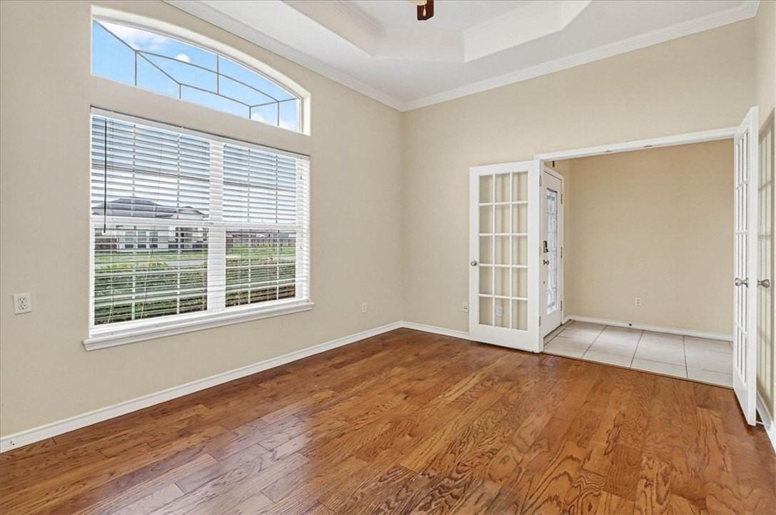 6325 Oso Pkwy - Photo 3 of 39