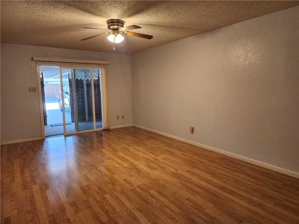 7209 Sparkle Sea Dr Apt 7 - Photo 2 of 15
