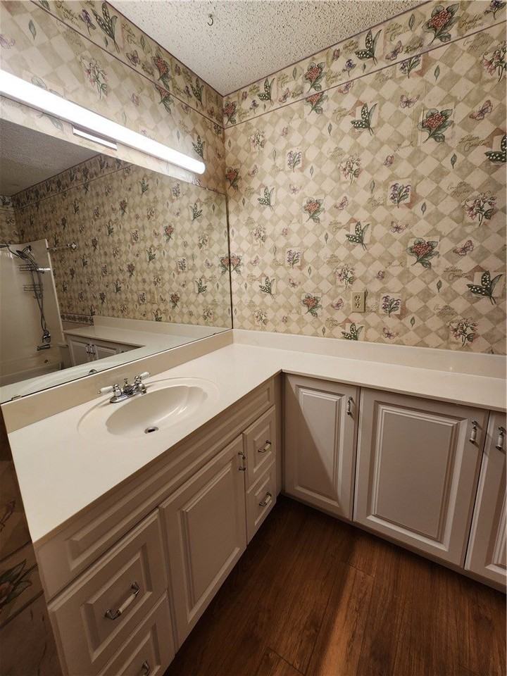 7209 Sparkle Sea Dr Apt 7 - Photo 7 of 15