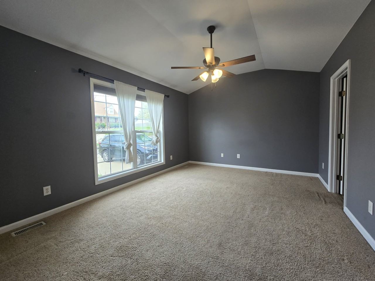 2723 Mollys Ct #1 - Photo 5 of 10