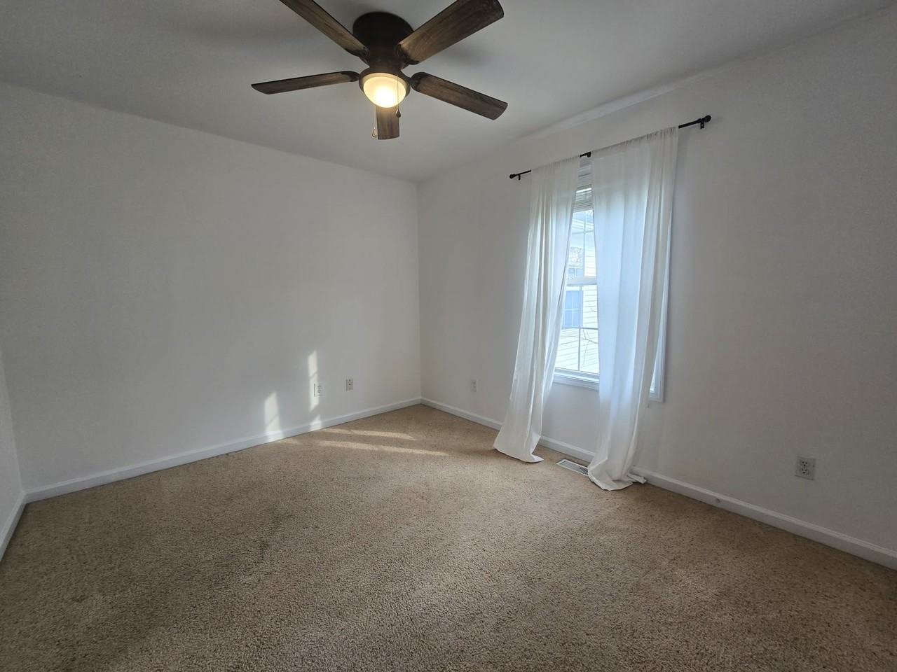 2723 Mollys Ct #1 - Photo 7 of 10